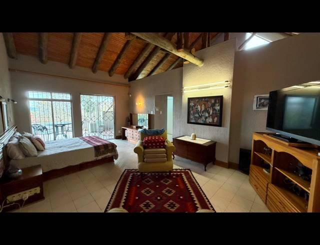 4 BEDROOM HOUSE TO LET IN STEILTES